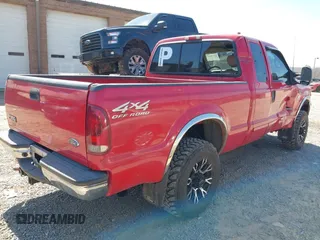 2001 Ford Super Duty F-250 XL with VIN 3FTNX21FX1MA88229, listed as a IAAI auction lot 41779497 with 178,211 mi miles. Bid and sale history available at carsss.com. Image 4.