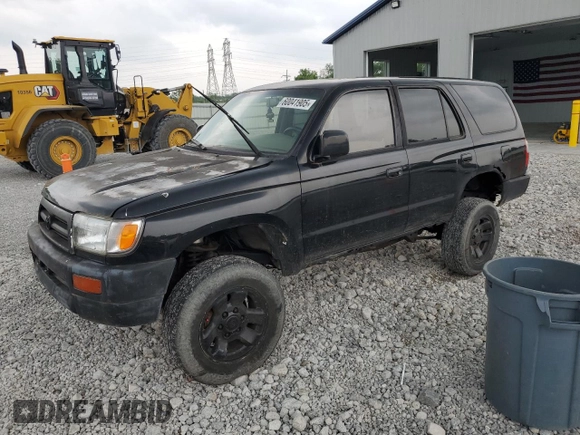 1998 Toyota 4Runner SR5 z VIN JT3HN86R4W0141367, wystawiony jako Copart lot #60041905 z przebiegiem 160 307 mil mil oraz Czysty tytuł • Clean title. Historia ofert i sprzedaży dostępna na DreamBid. Obrazek 1.