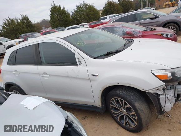 2019 Mitsubishi Outlander ES z VIN JA4AP3AUXKU020149, wystawiony jako IAAI lot #41126065 z przebiegiem 96 273 mil mil oraz . Historia ofert i sprzedaży dostępna na DreamBid. Obrazek 13.