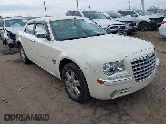 2006 Chrysler 300 C with VIN 2C3LK63H26H140295, listed as a IAAI auction lot 41474372 with 150,070 mi miles. Bid and sale history available at carsss.com. Image 1.
