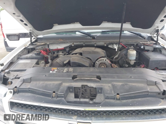 2012 Chevrolet Tahoe Commercial with VIN 1GNLC2E02CR322901, listed as a IAAI auction lot 42679887 with 251,794 mi miles and . Bid and sale history available at DreamBid. Image 10.