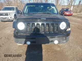 2016 Jeep Patriot Sport z VIN 1C4NJPBA6GD575594, wystawiony jako IAAI lot #41781693 z przebiegiem Nie podano mil oraz . Historia ofert i sprzedaży dostępna na DreamBid. Obrazek 6.
