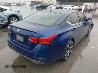 2019 Nissan Altima SR with VIN 1N4BL4CV8KC133935, listed as a IAAI auction lot 41903915 with 97,787 mi miles and . Bid and sale history available at DreamBid. Image 4.