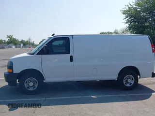 2021 Chevrolet Express Cargo с VIN 1GCWGAFP0M1181312, выставлен на аукционе IAAI как лот 42419790 с пробегом 110 271 миль миль и . История ставок и продаж доступна на DreamBid. Изображение 14.
