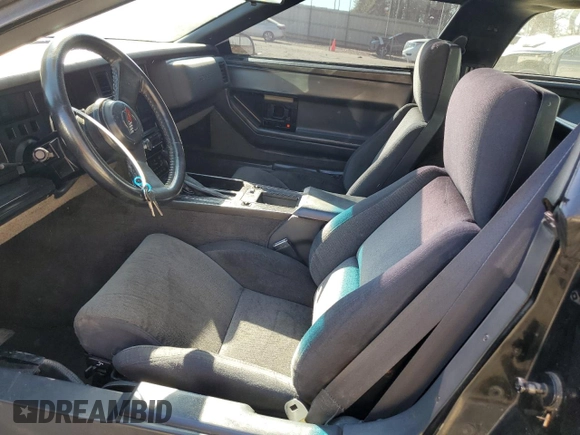 1986 Chevrolet Corvette z VIN 1G1YY0782G5104731, wystawiony jako Copart lot #47388285 z przebiegiem 118 949 mil mil oraz Nie do naprawy • Non repairable. Historia ofert i sprzedaży dostępna na DreamBid. Obrazek 7.