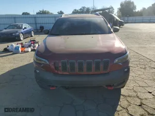 2019 Jeep Cherokee Trailhawk with VIN 1C4PJMBN4KD260831, listed as a Copart auction lot 88733165 with 96,003 mi miles and Salvage Title. Bid and sale history available at carsss.com. Image 5.