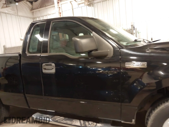 2004 Ford F-150 XL with VIN 1FTRF12W94NC05354, listed as a IAAI auction lot 41936926 with 105,846 mi miles. Bid and sale history available at carsss.com. Image 14.