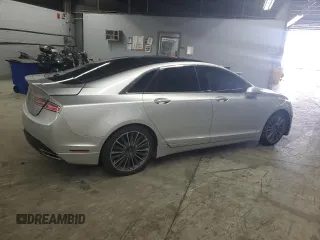 2013 Lincoln MKZ z VIN 3LN6L2GK8DR803824, wystawiony jako Copart lot #58899065 z przebiegiem 136 762 mil mil oraz Tytuł czysty. Historia ofert i sprzedaży dostępna na DreamBid. Obrazek 3.