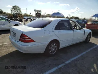 2002 Mercedes-Benz S-Class 4.3L with VIN WDBNG70J82A237141, listed as a Copart auction lot 42193475 with 247,858 mi miles and Salvage Title. Bid and sale history available at carsss.com. Image 3.