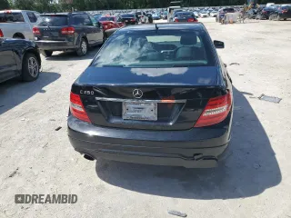 2014 Mercedes-Benz C 250 Sport с VIN WDDGF4HB0EA963286, выставлен на аукционе Copart как лот 61560185 с пробегом 120 689 миль миль и Списание • Salvage title. История ставок и продаж доступна на DreamBid. Изображение 5.