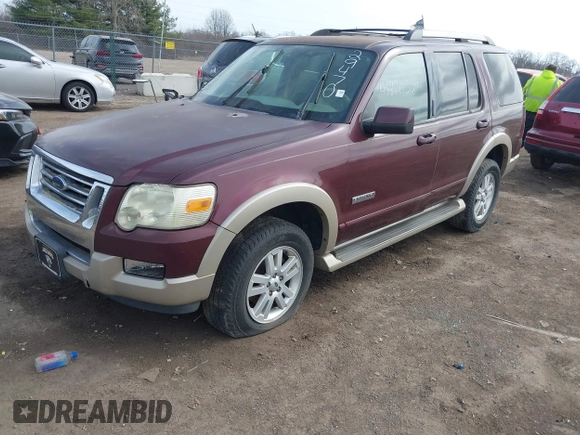 2006 Ford Explorer Eddie Bauer z VIN 1FMEU64886UB29470, wystawiony jako IAAI lot #41820521 z przebiegiem 241 002 mil mil oraz . Historia ofert i sprzedaży dostępna na DreamBid. Obrazek 17.