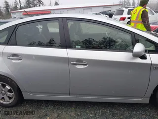 2013 Toyota Prius Plug-In with VIN JTDKN3DP0D3046032, listed as a IAAI auction lot 41471986 with 112,382 mi miles. Bid and sale history available at carsss.com. Image 14.