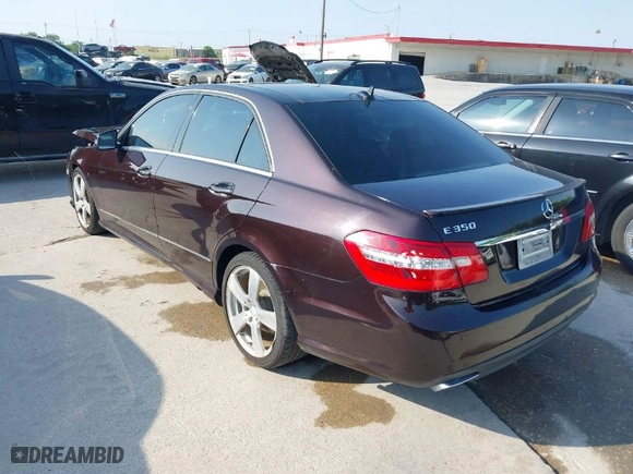 2011 Mercedes-Benz E-Class E 350 Luxury with VIN WDDHF5GB9BA477115, listed as a IAAI auction lot 42050180 with 126,234 mi miles. Bid and sale history available at carsss.com. Image 3.