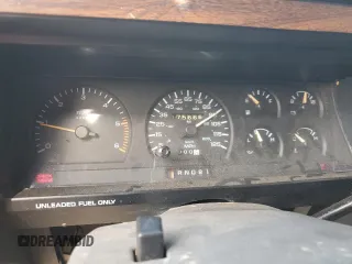 1992 Dodge Dakota z VIN 1B7GG23Y4NS592005, wystawiony jako Copart lot #78465424 z przebiegiem 175 666 mil mil oraz Nie do naprawy • Non repairable. Historia ofert i sprzedaży dostępna na DreamBid. Obrazek 9.