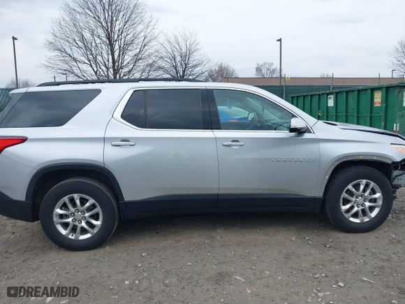 2019 Chevrolet Traverse LT Cloth with VIN 1GNEVGKWXKJ305057, listed as a IAAI auction lot 41667433 with 66,389 mi miles. Bid and sale history available at carsss.com. Image 13.