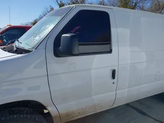 2013 Ford Econoline Cargo Commercial z VIN 1FTNE2EL0DDA69257, wystawiony jako IAAI lot #41703772 z przebiegiem 261 935 mil mil oraz . Historia ofert i sprzedaży dostępna na DreamBid. Obrazek 13.