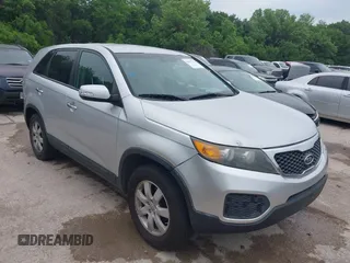 2012 Kia Sorento LX with VIN 5XYKT3A14CG272381, listed as a IAAI auction lot 42077775 with 165,538 mi miles. Bid and sale history available at carsss.com. Image 1.