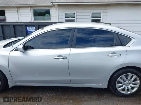 2017 Nissan Altima SR z VIN 1N4AL3AP9HC488843, wystawiony jako IAAI lot #42314162 z przebiegiem 71 713 mil mil oraz . Historia ofert i sprzedaży dostępna na DreamBid. Obrazek 14.