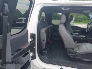 2023 Ford F-150 XL z VIN 1FTFX1E87PKF79125, wystawiony jako IAAI lot #42285716 z przebiegiem 13 347 mil mil oraz . Historia ofert i sprzedaży dostępna na DreamBid. Obrazek 8.