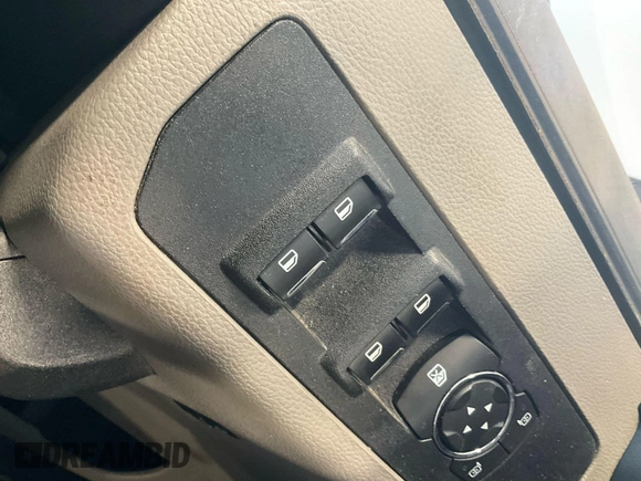 2019 Ford F-250 XL z VIN 1FT7X2B63KEC14817, wystawiony jako IAAI lot #42639323 z przebiegiem 173 427 mil mil oraz . Historia ofert i sprzedaży dostępna na DreamBid. Obrazek 26.