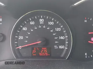 2014 Kia Sorento LX z VIN 5XYKT4A73EG547445, wystawiony jako IAAI lot #42277363 z przebiegiem 76 026 mil mil oraz . Historia ofert i sprzedaży dostępna na DreamBid. Obrazek 7.