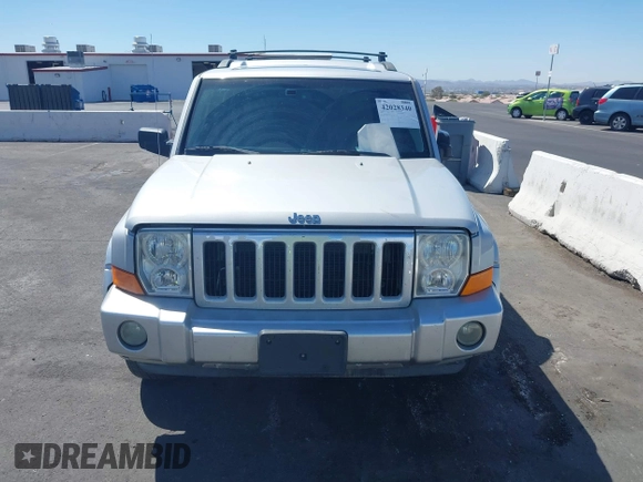 2006 Jeep Commander Limited с VIN 1J8HH58226C253433, выставлен на аукционе IAAI как лот 42028340 с пробегом 132 387 миль миль и . История ставок и продаж доступна на DreamBid. Изображение 6.