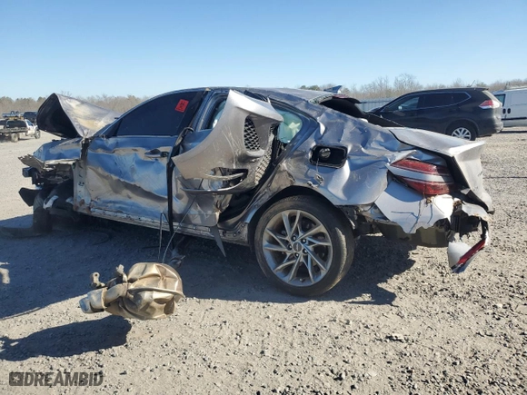2022 Genesis G70 2.0T with VIN KMTG34TA7NU102821, listed as a Copart auction lot 42643985 with 62,263 mi miles and Salvage Title. Bid and sale history available at carsss.com. Image 2.