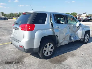 2011 GMC Terrain SLE-1 z VIN 2CTALMEC2B6275986, wystawiony jako IAAI lot #42077770 z przebiegiem 103 390 mil mil oraz . Historia ofert i sprzedaży dostępna na DreamBid. Obrazek 4.