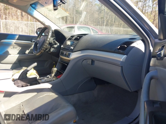 2007 Acura TSX with VIN JH4CL96857C010813, listed as a IAAI auction lot 41824969 with 293,381 mi miles. Bid and sale history available at carsss.com. Image 5.