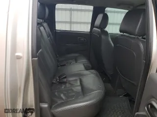 2005 Chevrolet Colorado 1SF LS Z71 with VIN 1GCDT136358151762, listed as a Copart auction lot 52718265 with 303,697 mi miles and Clean Title. Bid and sale history available at carsss.com. Image 10.