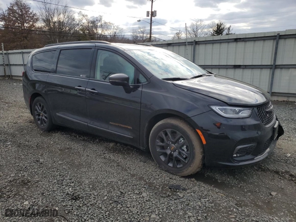 2024 Chrysler Pacifica Hybrid Select with VIN 2C4RC1S74RR194615, listed as a Copart auction lot 87199024 with NaN miles and Salvage Title. Bid and sale history available at carsss.com. Image 4.