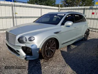 2021 Bentley Bentayga V8 z VIN SJAAM2ZV6MC032959, wystawiony jako Copart lot #68783254 z przebiegiem Nie podano mil oraz Szkoda całkowita • Salvage title. Historia ofert i sprzedaży dostępna na DreamBid. Obrazek 1.