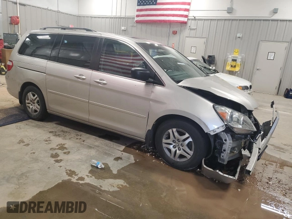 2006 Honda Odyssey EX-L z VIN 5FNRL38606B414740, wystawiony jako Copart lot #51861875 z przebiegiem 86 713 mil mil oraz Czysty tytuł • Clean title. Historia ofert i sprzedaży dostępna na DreamBid. Obrazek 4.