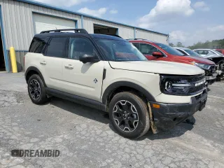 2025 Ford Bronco Sport Outer Banks with VIN 3FMCR9CN3SRE17092, listed as a Copart auction lot 60198245 with 245 mi miles and Salvage title. Bid and sale history available at DreamBid. Image 4.