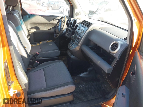 2006 Honda Element EX-P with VIN 5J6YH18746L010874, listed as a IAAI auction lot 40560364 with 222,233 mi miles and . Bid and sale history available at DreamBid. Image 5.