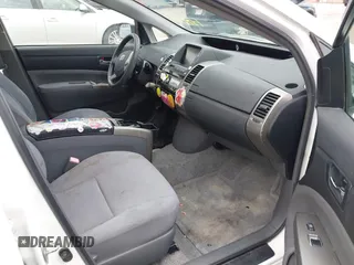2008 Toyota Prius with VIN JTDKB20U983431304, listed as a IAAI auction lot 42011832 with Not Provided miles. Bid and sale history available at carsss.com. Image 5.