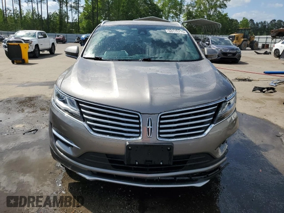 2017 Lincoln MKC Reserve z VIN 5LMCJ3D98HUL11757, wystawiony jako Copart lot #53115715 z przebiegiem 40 464 mil mil oraz Szkoda całkowita • Salvage title. Historia ofert i sprzedaży dostępna na DreamBid. Obrazek 5.