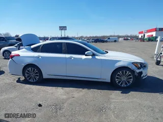 2015 Hyundai Genesis 3.8L with VIN KMHGN4JE7FU082789, listed as a IAAI auction lot 41480393 with 84,481 mi miles. Bid and sale history available at carsss.com. Image 13.