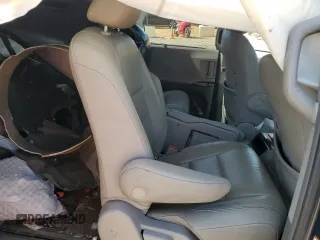 2017 Toyota Sienna XLE Auto Access Seat with VIN 5TDYZ3DC7HS789139, listed as a Copart auction lot 53200635 with Not provided miles and Salvage title. Bid and sale history available at DreamBid. Image 11.
