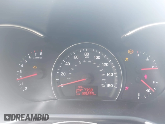 2014 Kia Sorento LX with VIN 5XYKT4A73EG492415, listed as a IAAI auction lot 41875320 with 189,293 mi miles and . Bid and sale history available at carsss.com. Image 7.