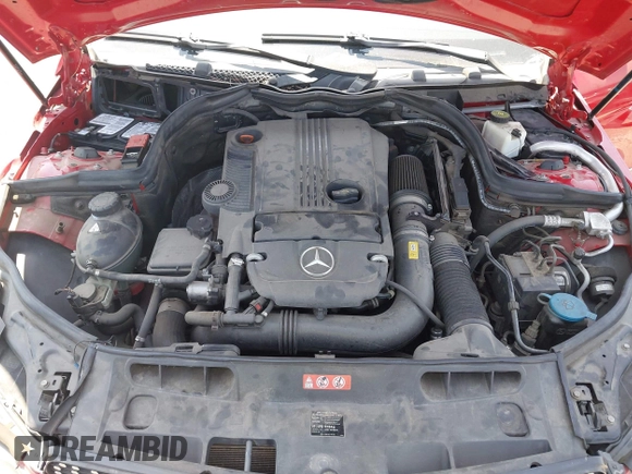 2013 Mercedes-Benz C 250 Sport z VIN WDDGF4HB9DR244988, wystawiony jako IAAI lot #42386935 z przebiegiem 95 380 mil mil oraz . Historia ofert i sprzedaży dostępna na DreamBid. Obrazek 10.