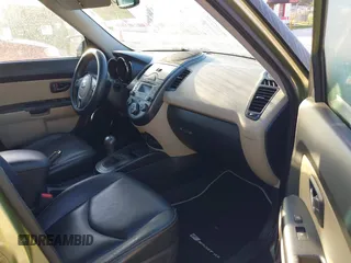 2011 Kia Soul + with VIN KNDJT2A22B7282563, listed as a IAAI auction lot 41866992 with 1 mi miles. Bid and sale history available at carsss.com. Image 5.