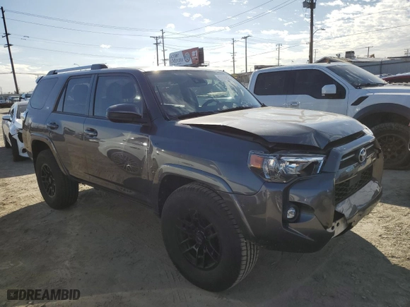 2021 Toyota 4Runner SR5 with VIN JTEEU5JR9M5229009, listed as a Copart auction lot 47441825 with 47,759 mi miles and Salvage Title. Bid and sale history available at carsss.com. Image 4.