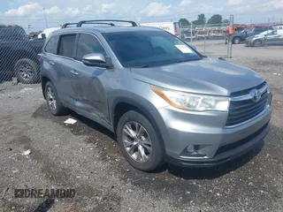 2014 Toyota Highlander XLE z VIN 5TDKKRFH8ES033580, wystawiony jako IAAI lot #42113241 z przebiegiem 176 854 mil mil oraz . Historia ofert i sprzedaży dostępna na DreamBid. Obrazek 1.