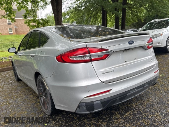 2019 Ford Fusion SE with VIN 3FA6P0HD3KR193220, listed as a Copart auction lot 56783795 with 112,949 mi miles and Clean Title. Bid and sale history available at DreamBid. Image 3.
