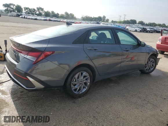 2024 Hyundai Elantra SEL с VIN KMHLM4DG9RU694429, выставлен на аукционе Copart как лот 60974725 с пробегом 32 230 миль миль и Списание • Salvage title. История ставок и продаж доступна на DreamBid. Изображение 3.