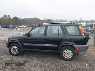 1998 Honda CR-V LX with VIN JHLRD2841WC011503, listed as a IAAI auction lot 41554309 with 231,015 mi miles. Bid and sale history available at carsss.com. Image 14.