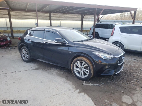 2017 Infiniti QX30 Sport with VIN SJKCH5CP3HA033296, listed as a Copart auction lot 39992653 with 94141 miles. Bid and sale history available at carsss.com. Image 4.