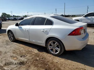 2015 Volvo S60 T5 Drive-E Platinum with VIN YV140MFD2F1313163, listed as a Copart auction lot 59935724 with 97,714 mi miles and Salvage Title. Bid and sale history available at carsss.com. Image 2.