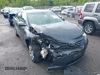 2009 Toyota Camry z VIN 4T1BE46K89U267981, wystawiony jako IAAI lot #42313965 z przebiegiem 173 858 mil mil oraz . Historia ofert i sprzedaży dostępna na DreamBid. Obrazek 1.